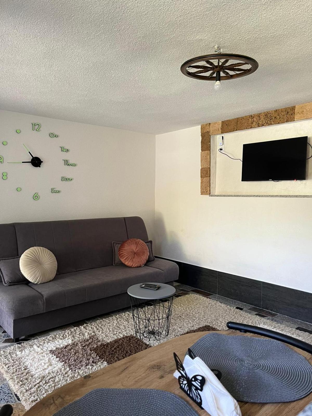 Studio Apartman Azra Kulen Vakuf Zewnętrze zdjęcie